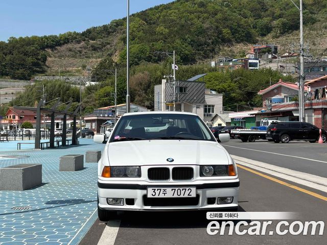 BMW 3-Series из Кореи Encar